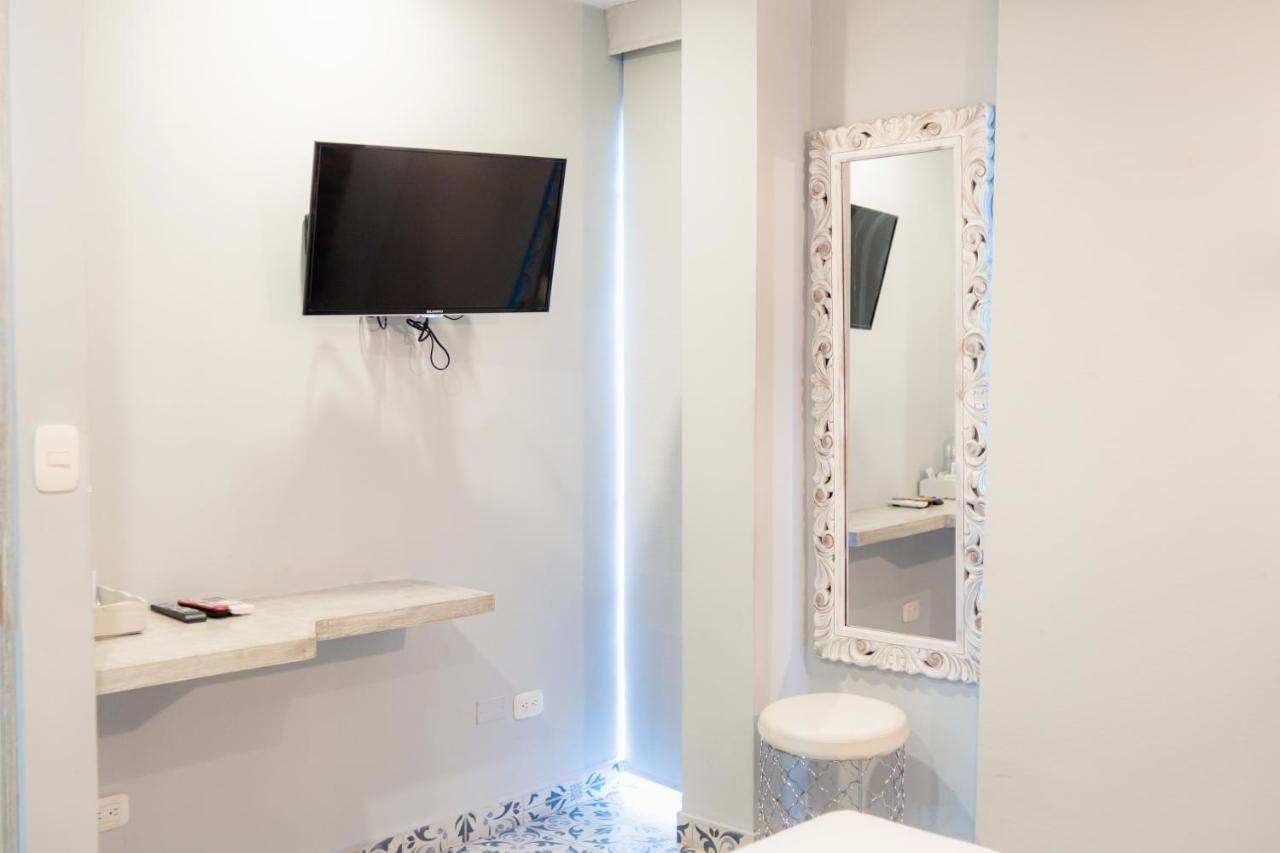 Hotel Boutique Adaz ซันตามาร์ตา ภายนอก รูปภาพ