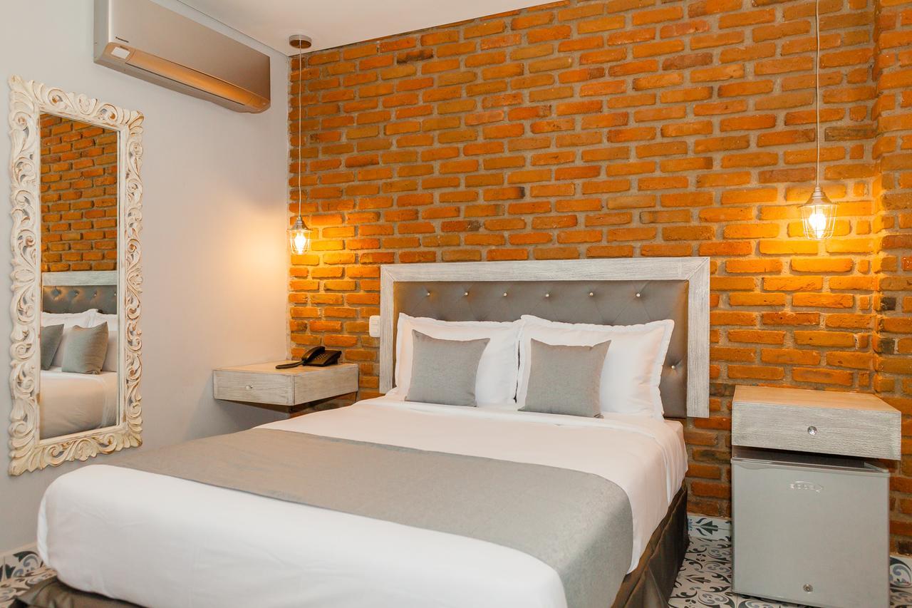 Hotel Boutique Adaz ซันตามาร์ตา ภายนอก รูปภาพ