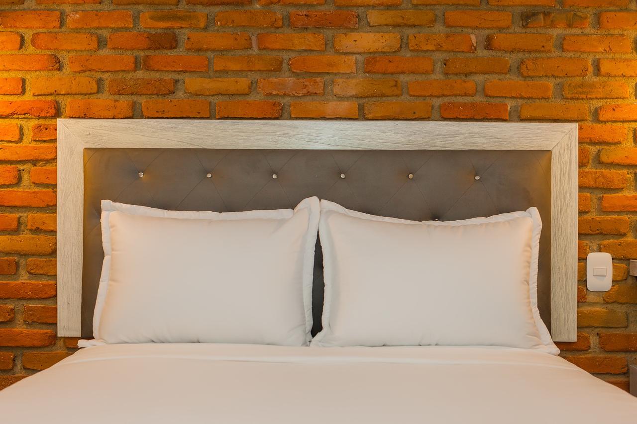 Hotel Boutique Adaz ซันตามาร์ตา ภายนอก รูปภาพ